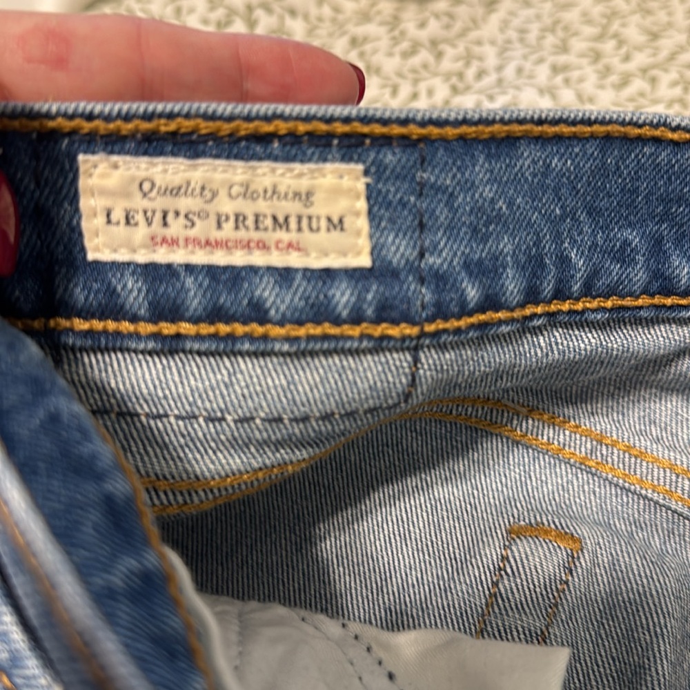 Levi’s Wedgie Icon Fit High Waist Straight Leg Jeans - Picture 7 of 10